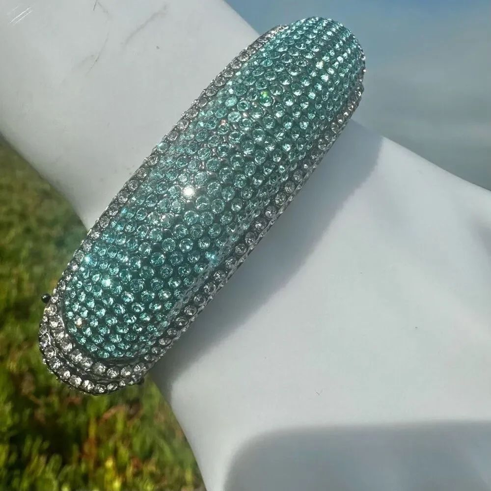 AKKAD Aqua Pavé Crystal Hinged Bangle